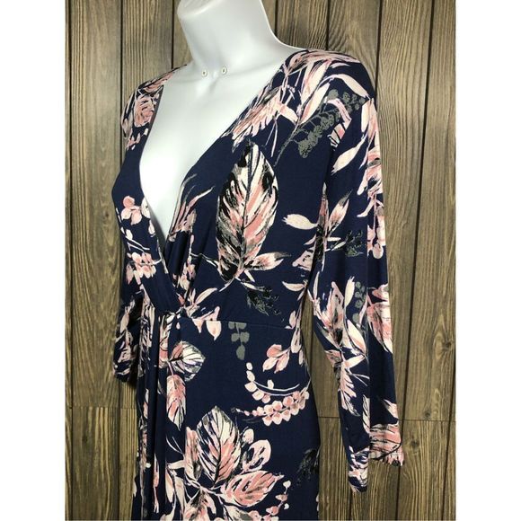 Flutter & Kick size Medium maternity dress - Picture 4 of 5